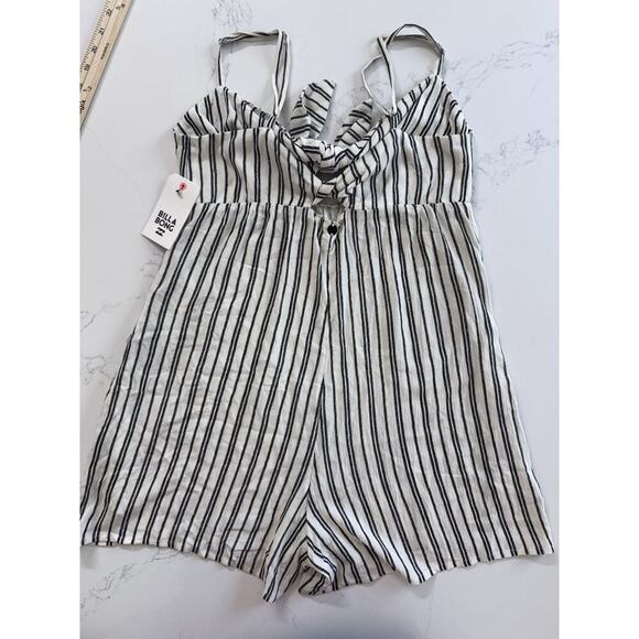NWT Billabong Romper Tie-Front Med. Cream Black Striped Twist And Jump JNO9NBTW - Picture 9 of 15